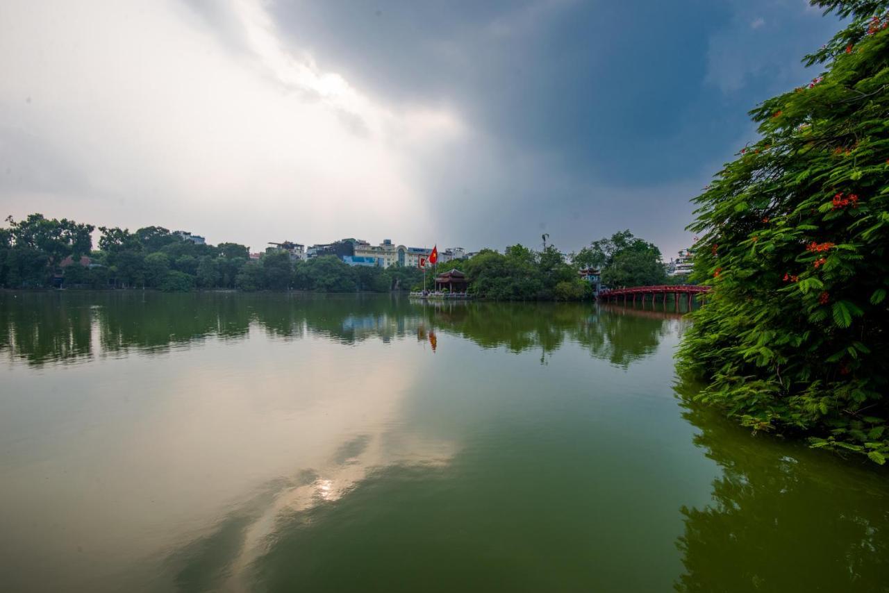 22Housing Hotel & Residence 81 Linh Lang Hanoi Exteriör bild